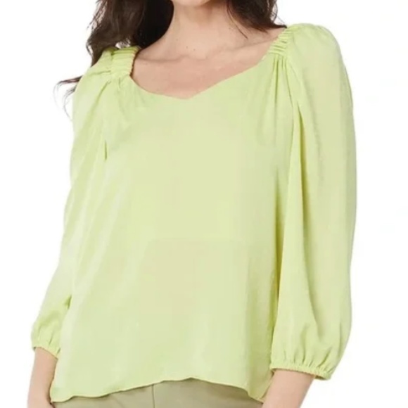 Vince Camuto 3/4 Sleeve Ruch Shoulder V-Neck - Medium - Picture 3 of 5